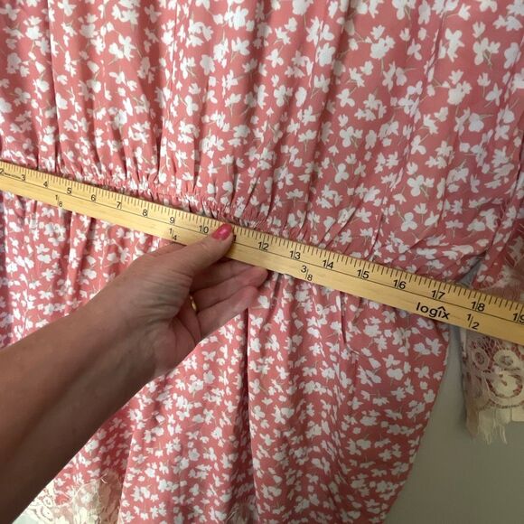 NWT J.NNA size 2X jumpsuit Romper floral bell sleeves lace. - Picture 13 of 16